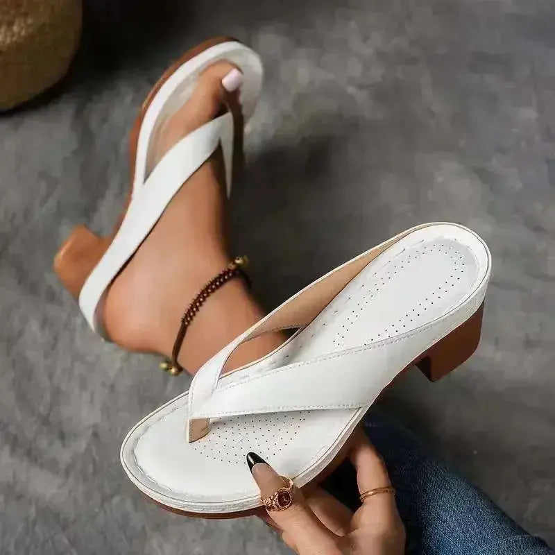 Chunky Heel Toe Post Sandals - DaisyDrop 