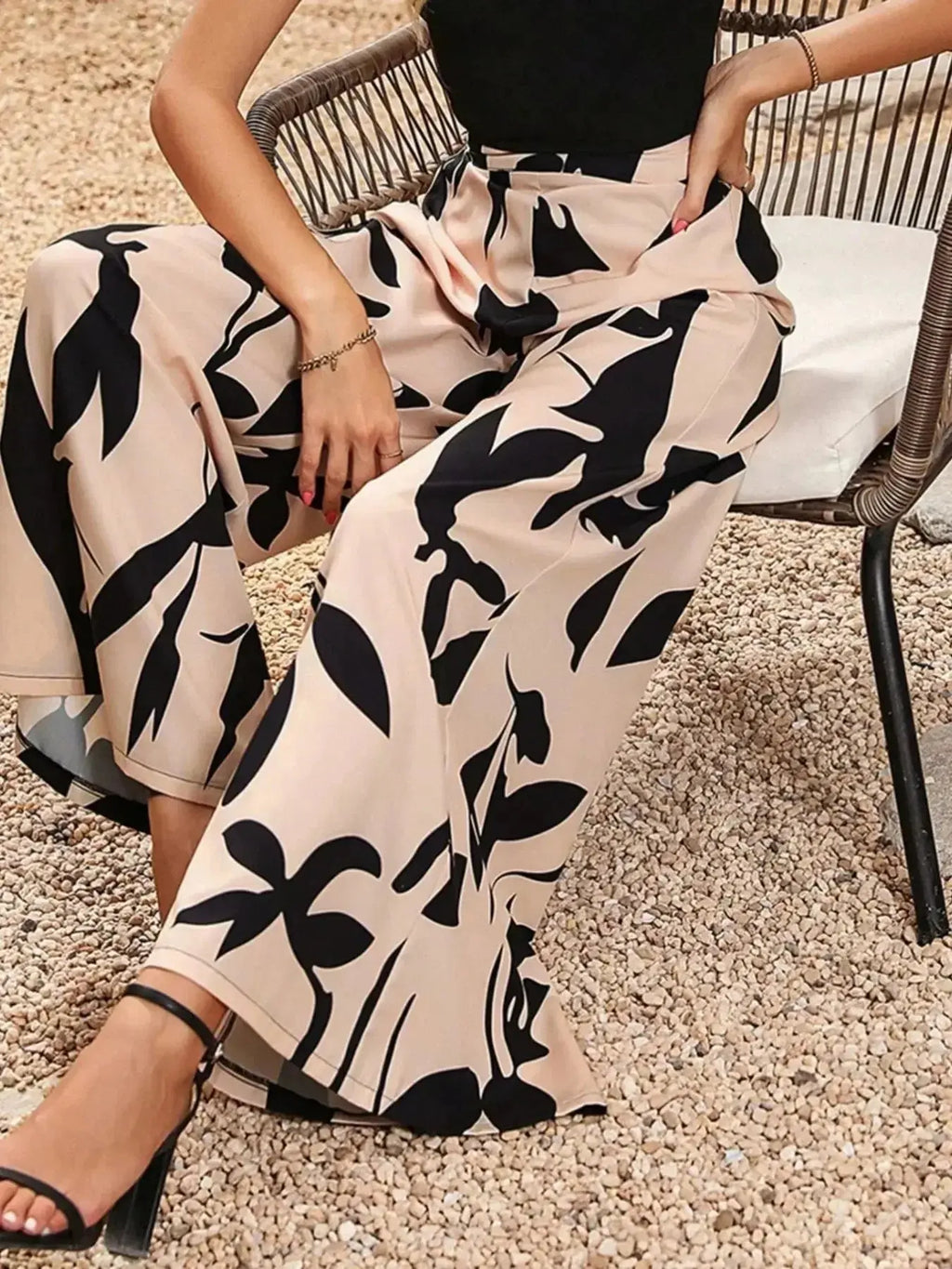 Printed Wide Leg Pants - DaisyDrop 