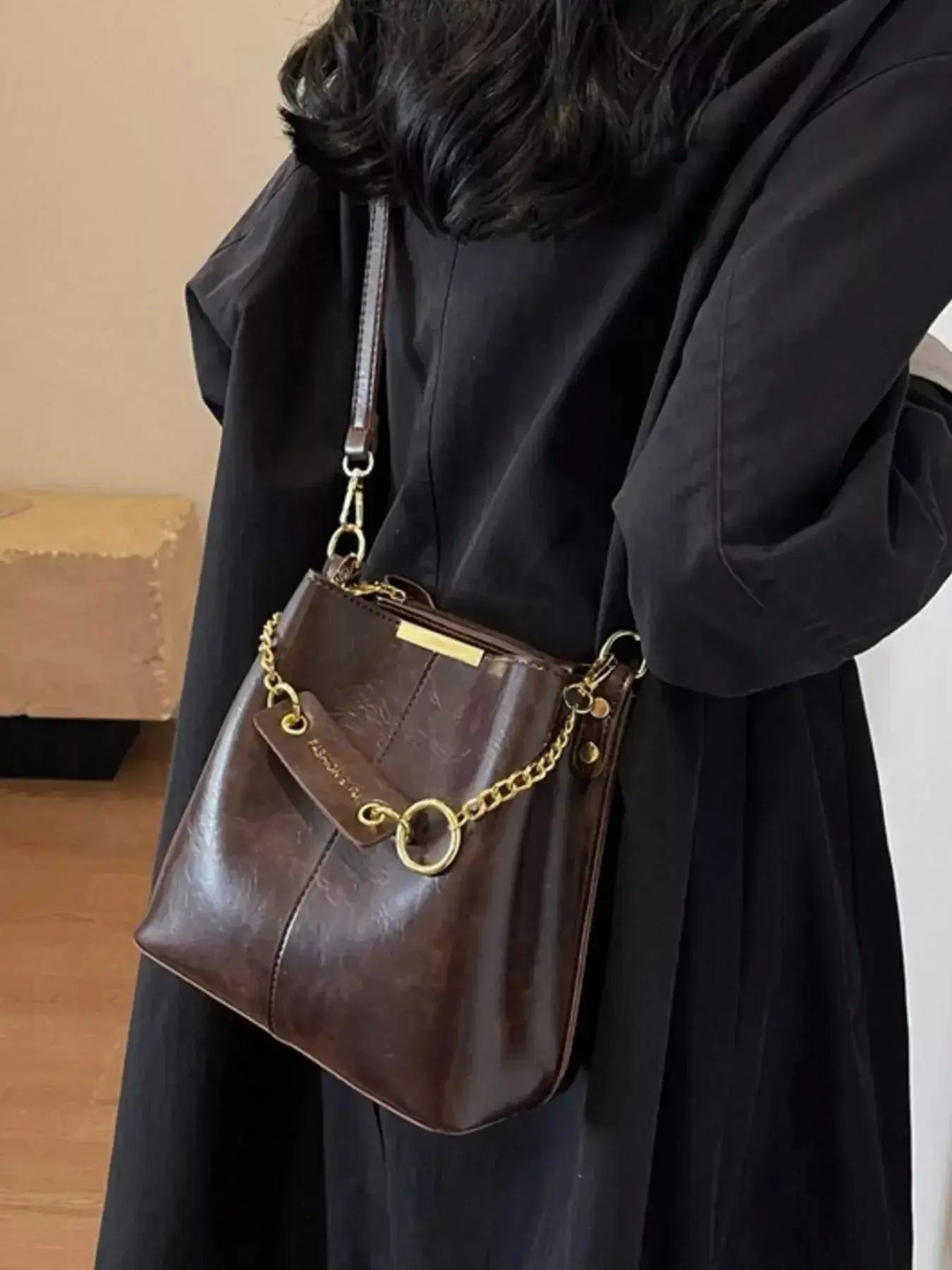 Chain Decor Crossbody Bag - DaisyDrop 