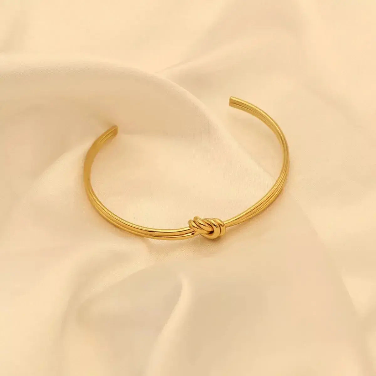 18K Gold-Plated Knot Open Bracelet - DaisyDrop 