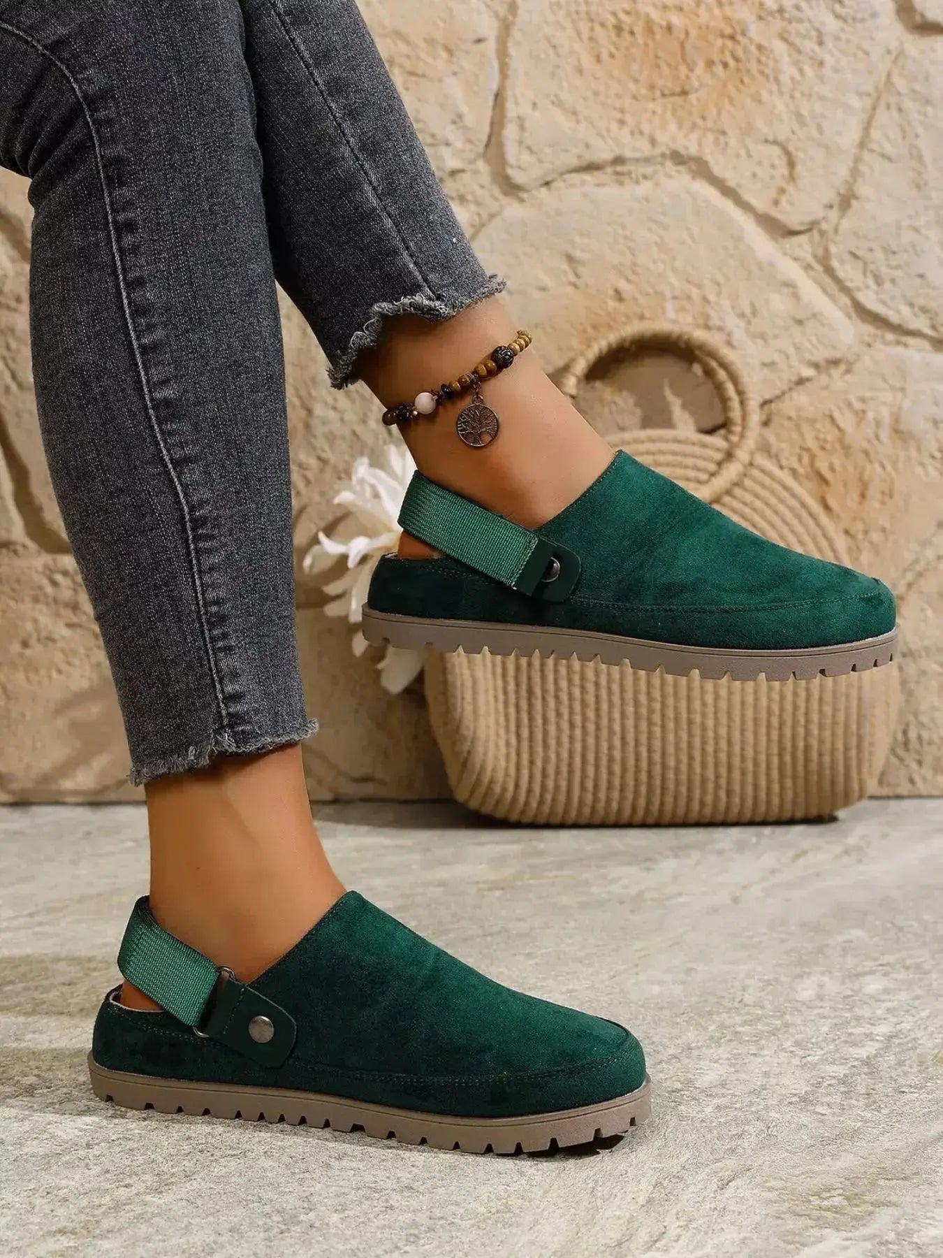 Round Toe Flats Slip-Ons - DaisyDrop 
