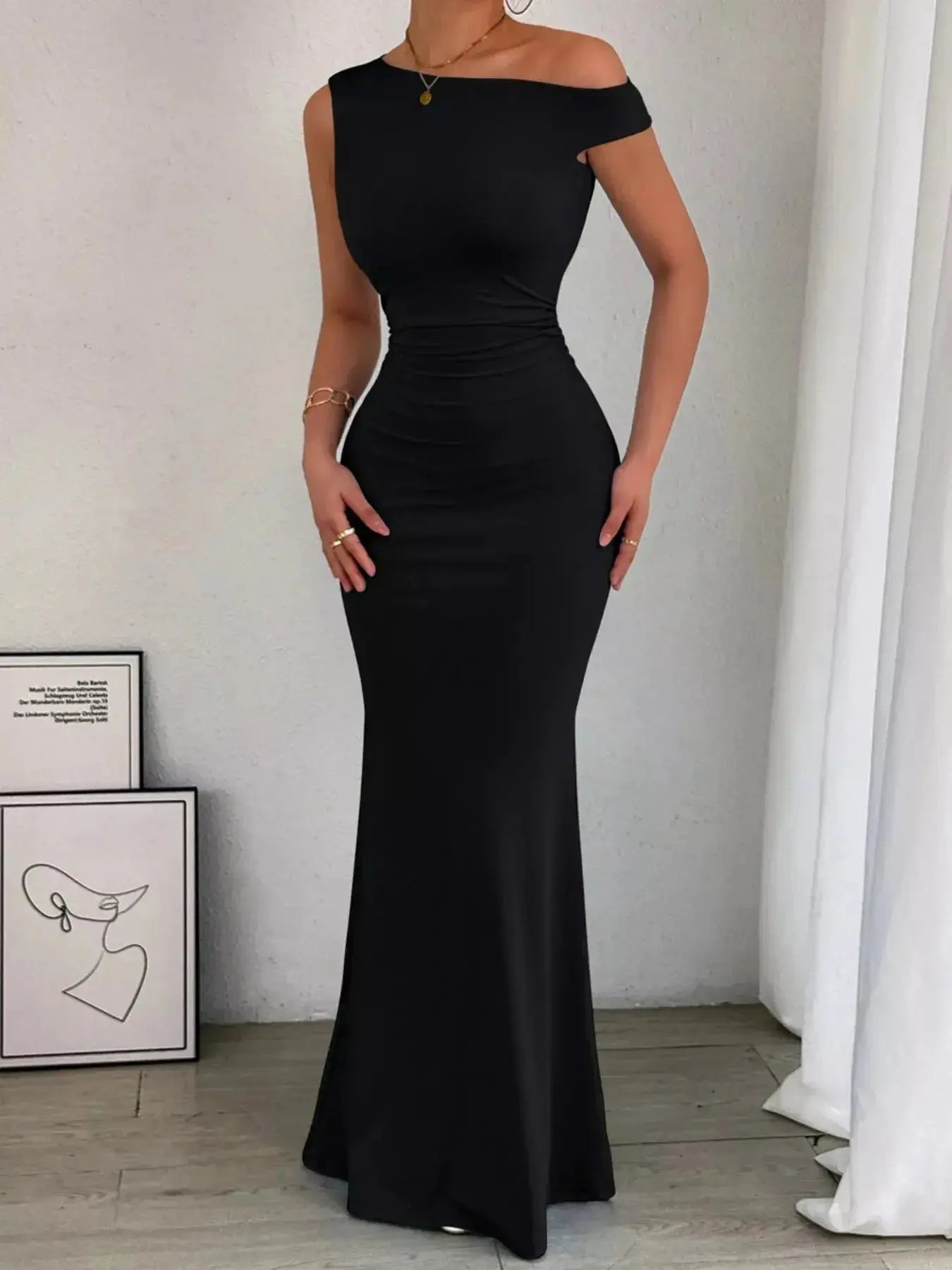 One-Shoulder Ruched Bodycon Maxi Dress - DaisyDrop 