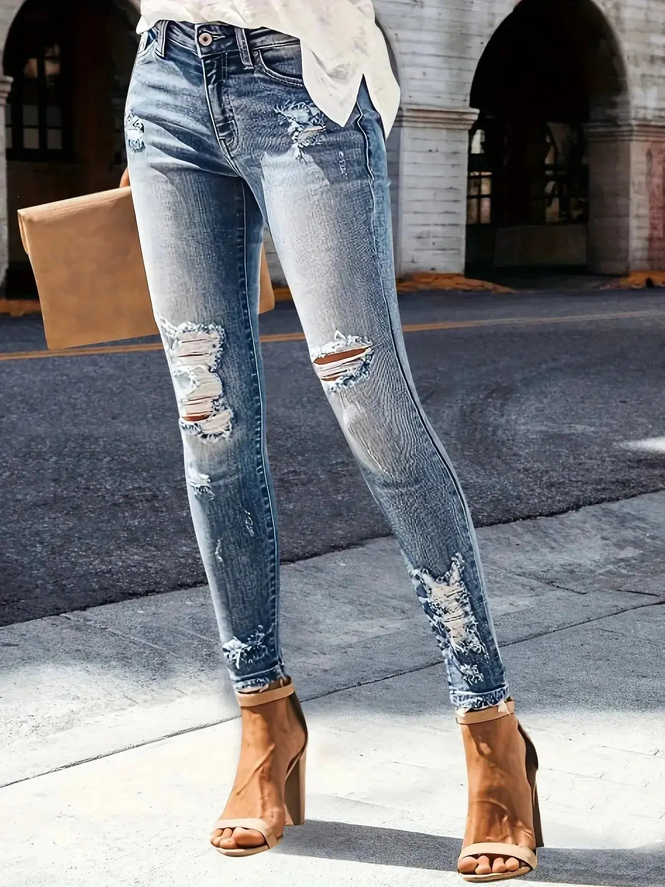 Distressed Skinny Jeans - DaisyDrop 
