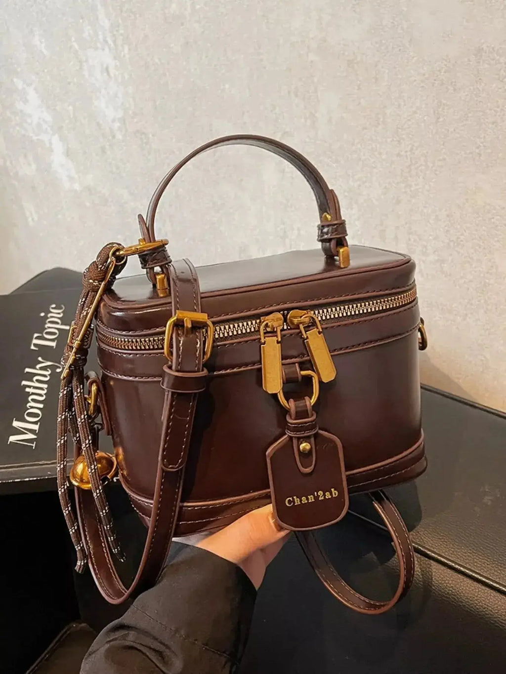 Retro Style Boxy Crossbody Bag - DaisyDrop 