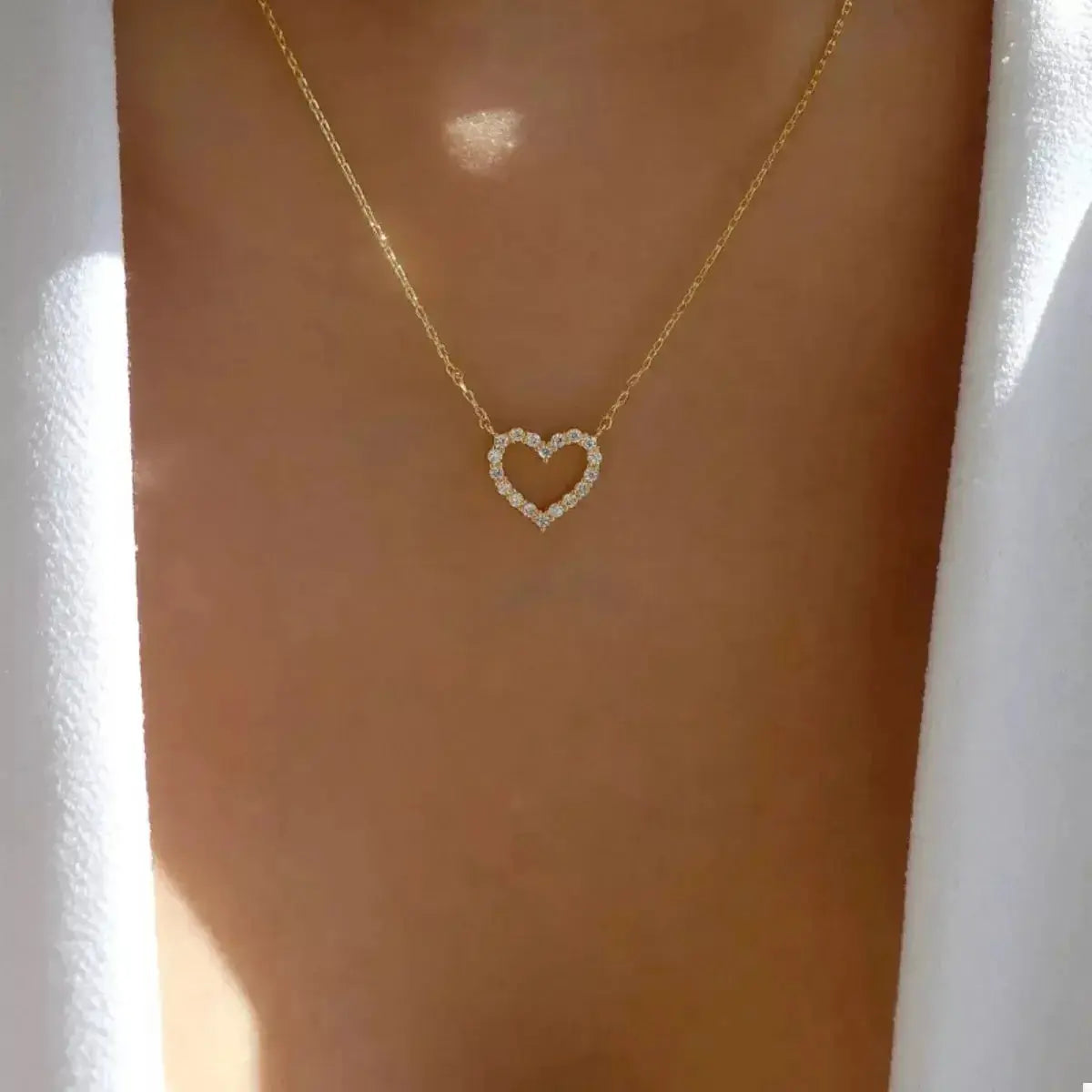18K Gold-Plated Heart Necklace - DaisyDrop 
