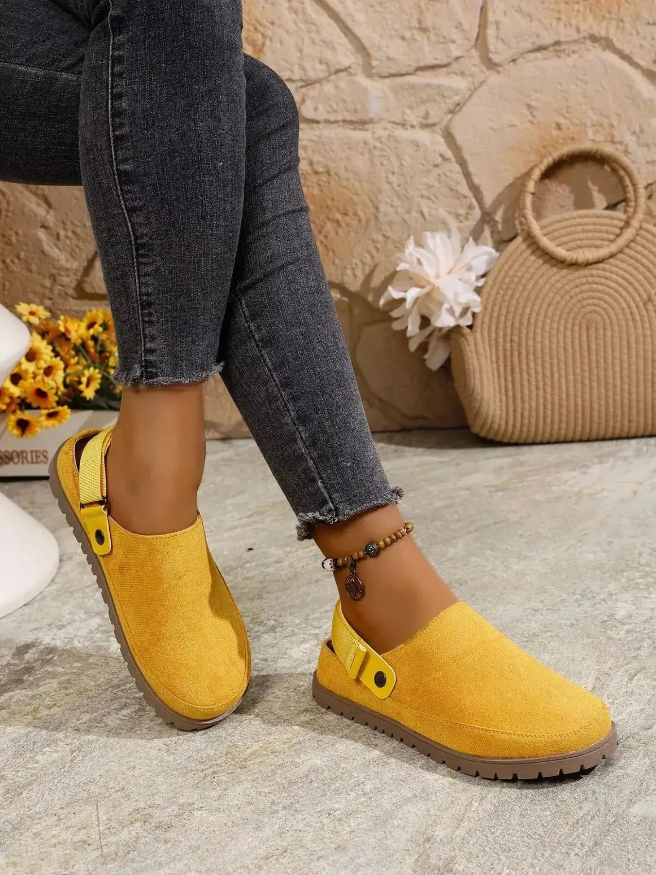 Round Toe Flats Slip-Ons - DaisyDrop 