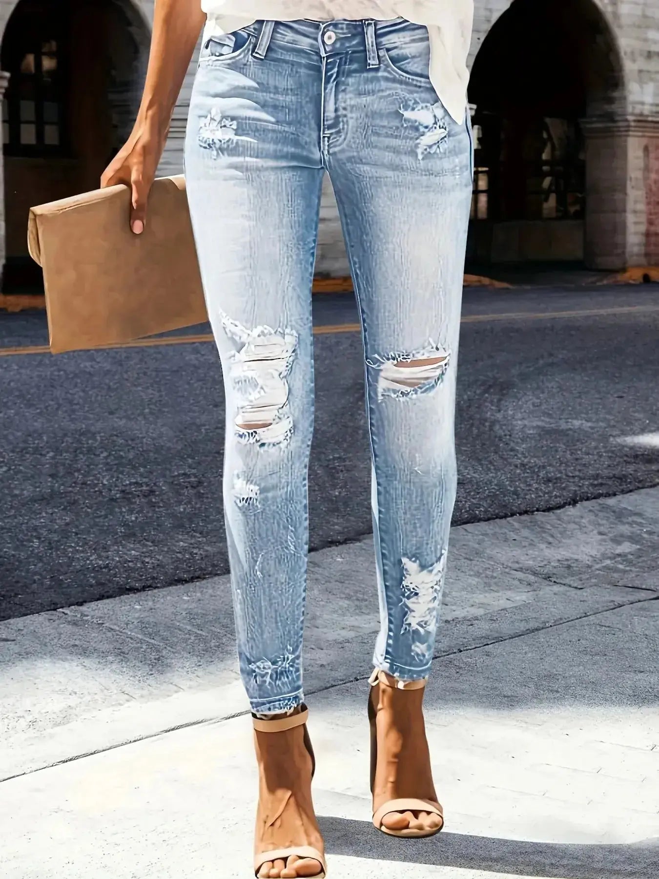 Distressed Skinny Jeans - DaisyDrop 