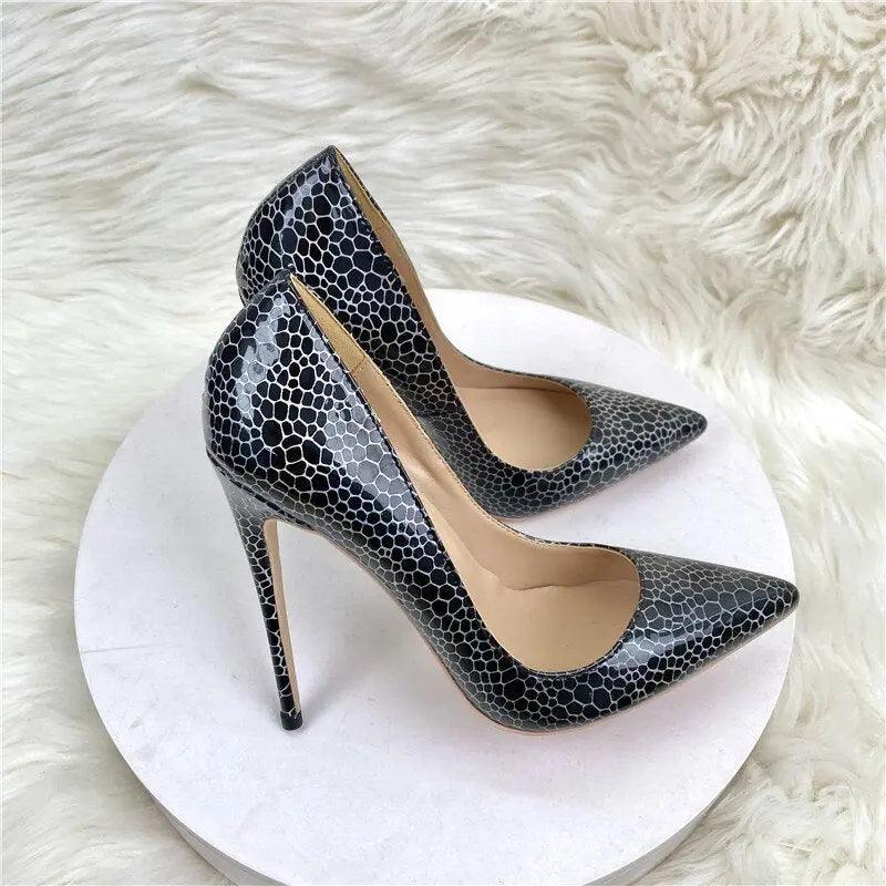 Tikicup Geometry Pattern Print Black Patent Pointy Toe eprolo