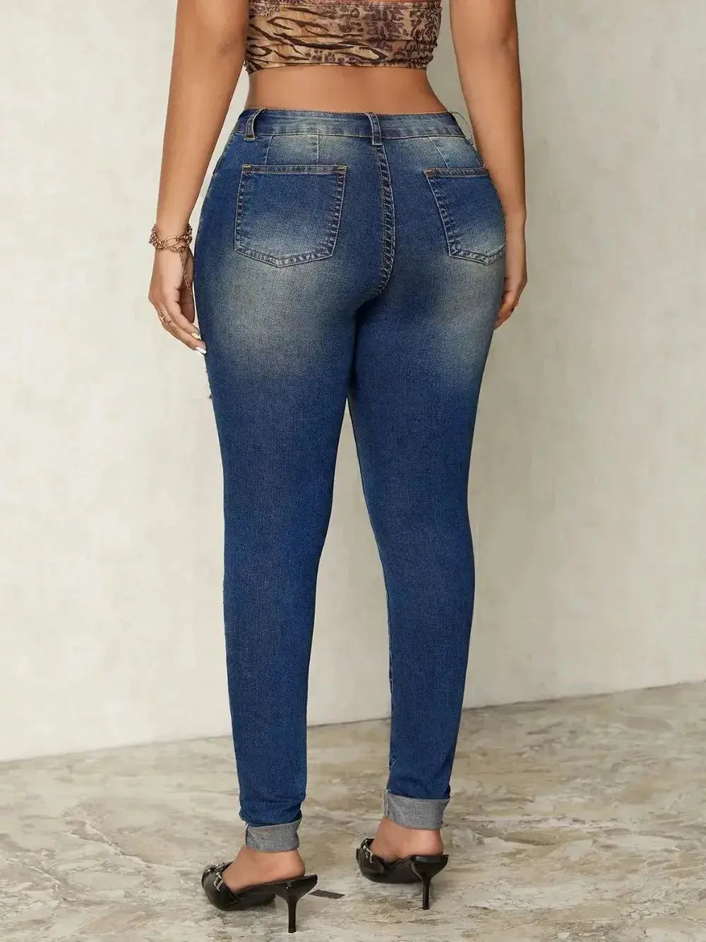 Distressed Skinny Jeans - DaisyDrop 
