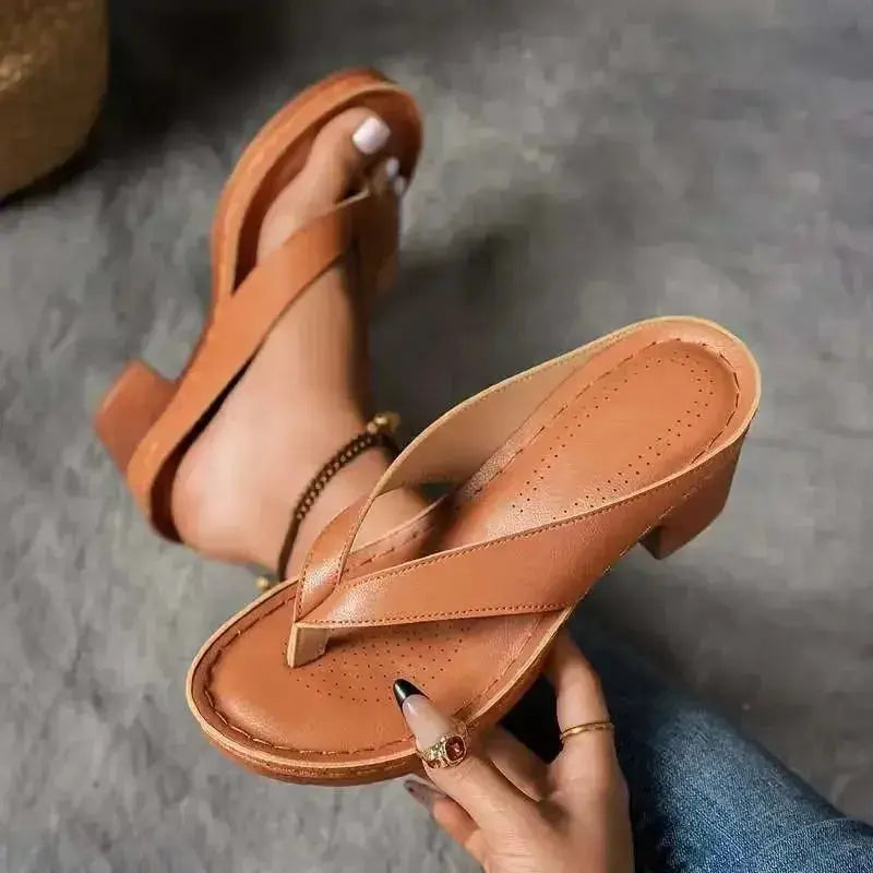 Chunky Heel Toe Post Sandals - DaisyDrop 