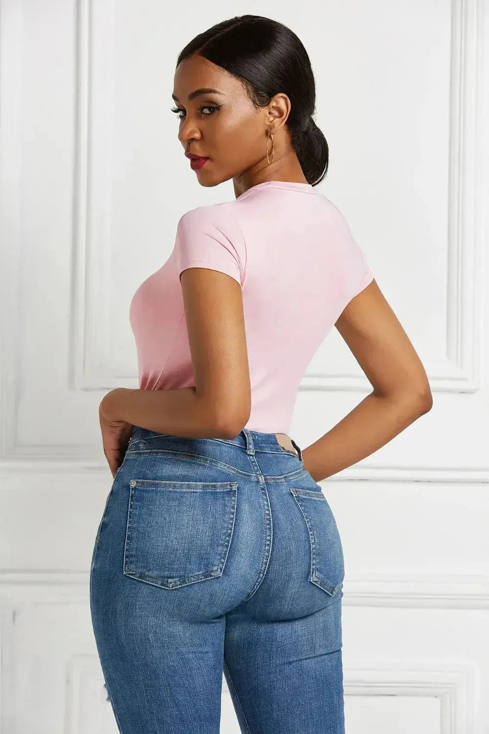 Round Neck Short Sleeve Bodysuit - DaisyDrop 