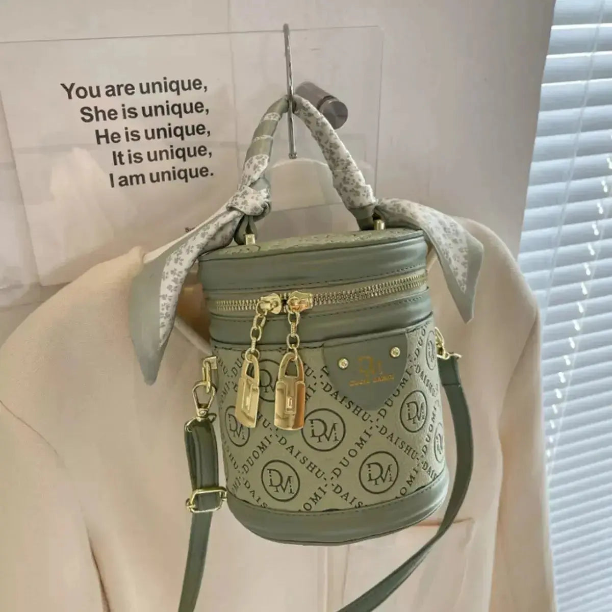 Letter Adjustable Strap Bucket Bag - DaisyDrop 