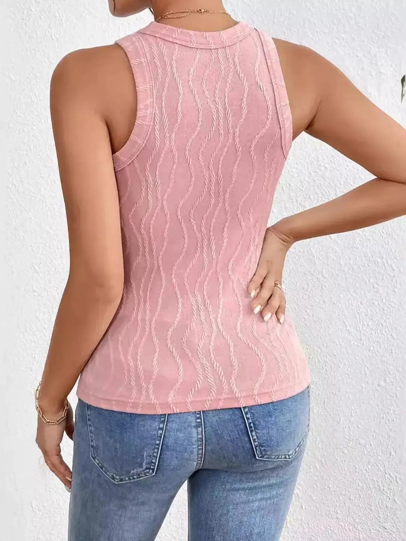 Textured Round Neck Tank Top - DaisyDrop 