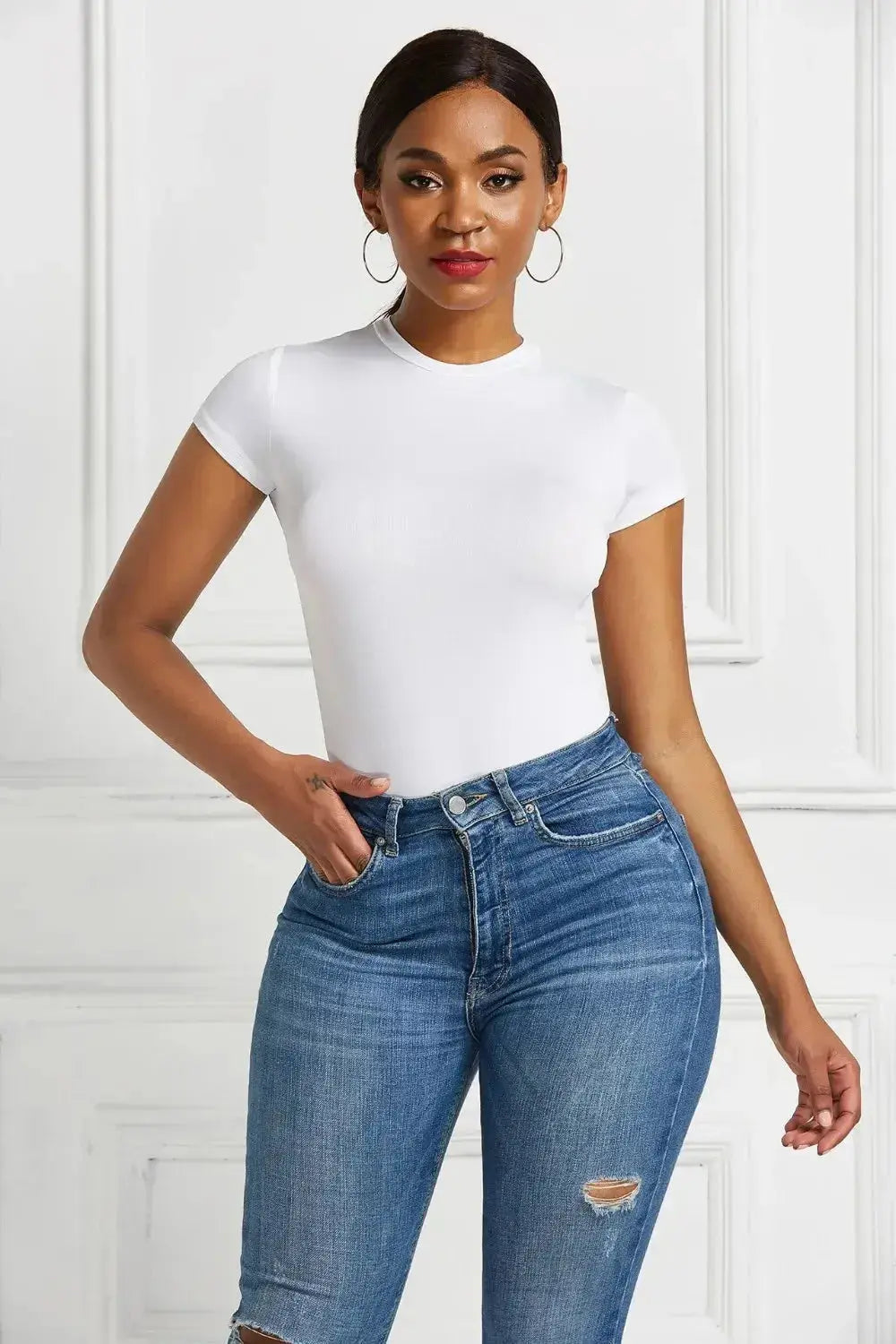Round Neck Short Sleeve Bodysuit - DaisyDrop 