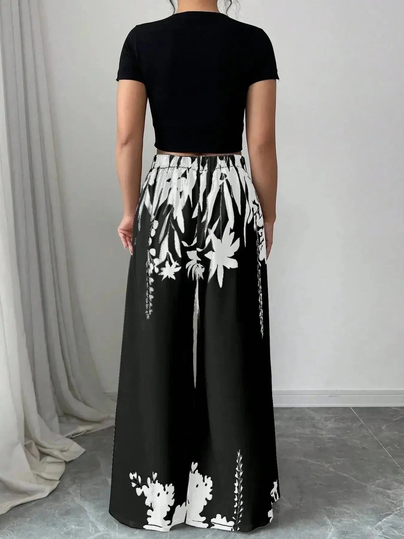 Printed Wide Leg Pants - DaisyDrop 
