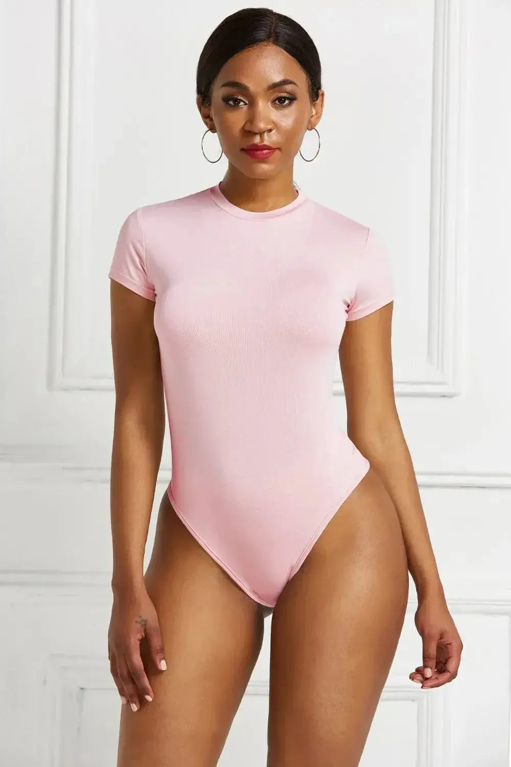 Round Neck Short Sleeve Bodysuit - DaisyDrop 