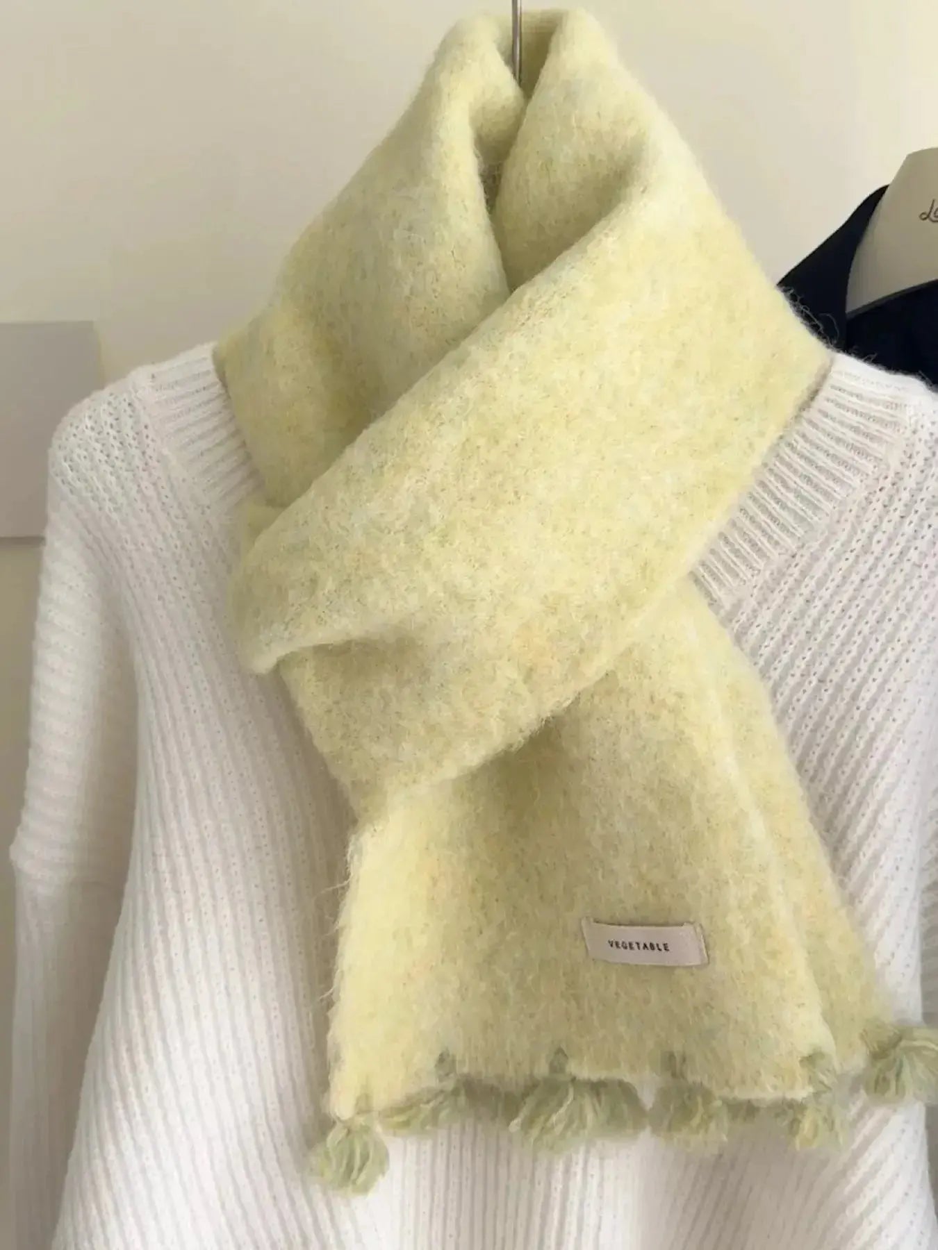 Tassel Knitted Scarf - DaisyDrop 
