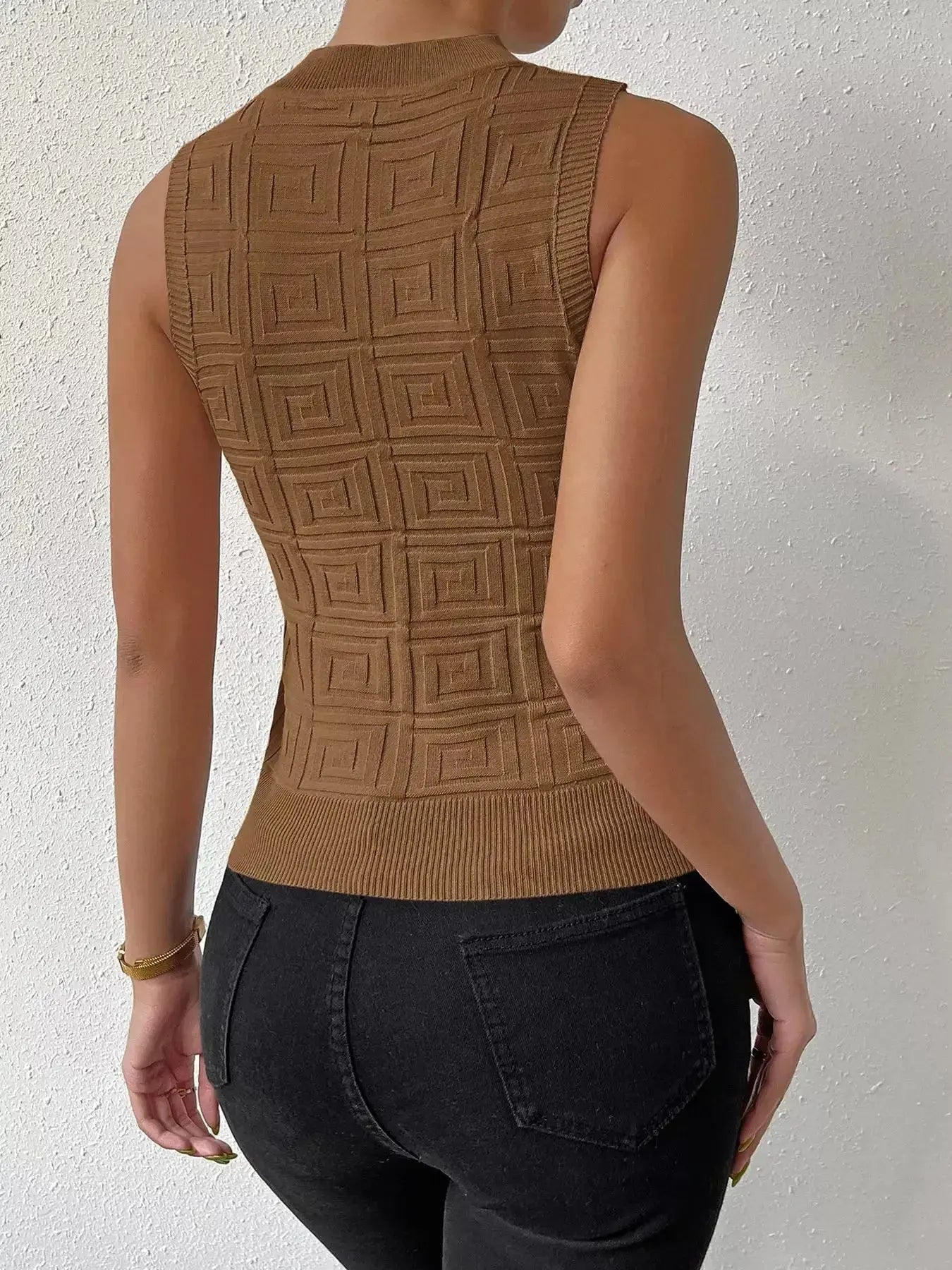Geometric Pattern Knit Tank - DaisyDrop 