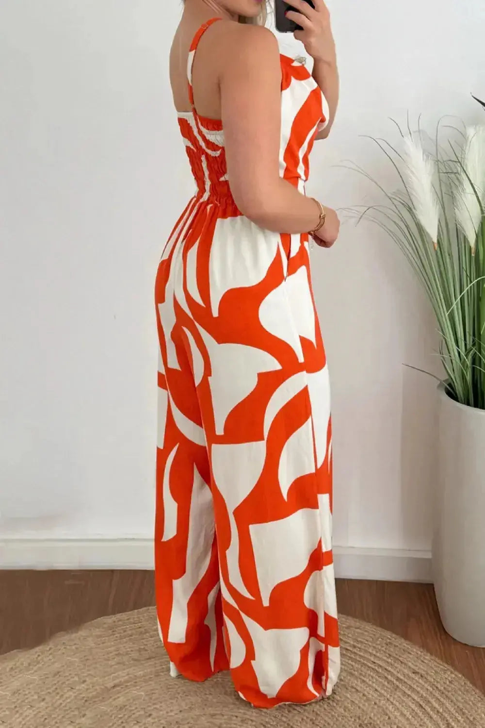 Two-Tone Spaghetti Strap Wide Leg Jumpsuit - DaisyDrop 