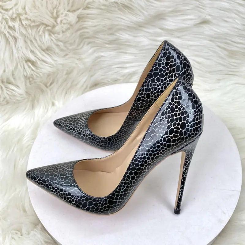 Tikicup Geometry Pattern Print Black Patent Pointy Toe eprolo