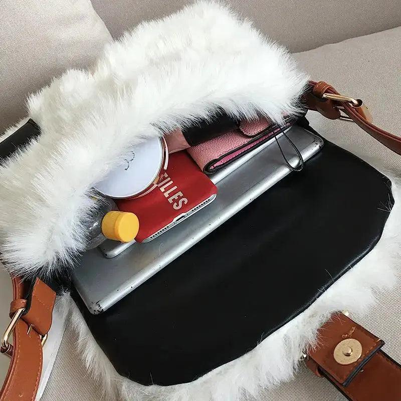 Plush Wide Crossbody Bag eprolo