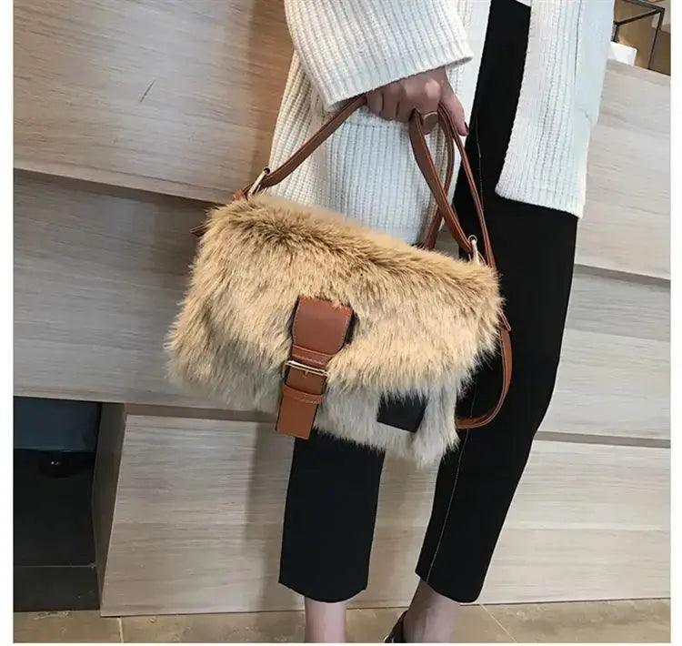 Plush Wide Crossbody Bag eprolo