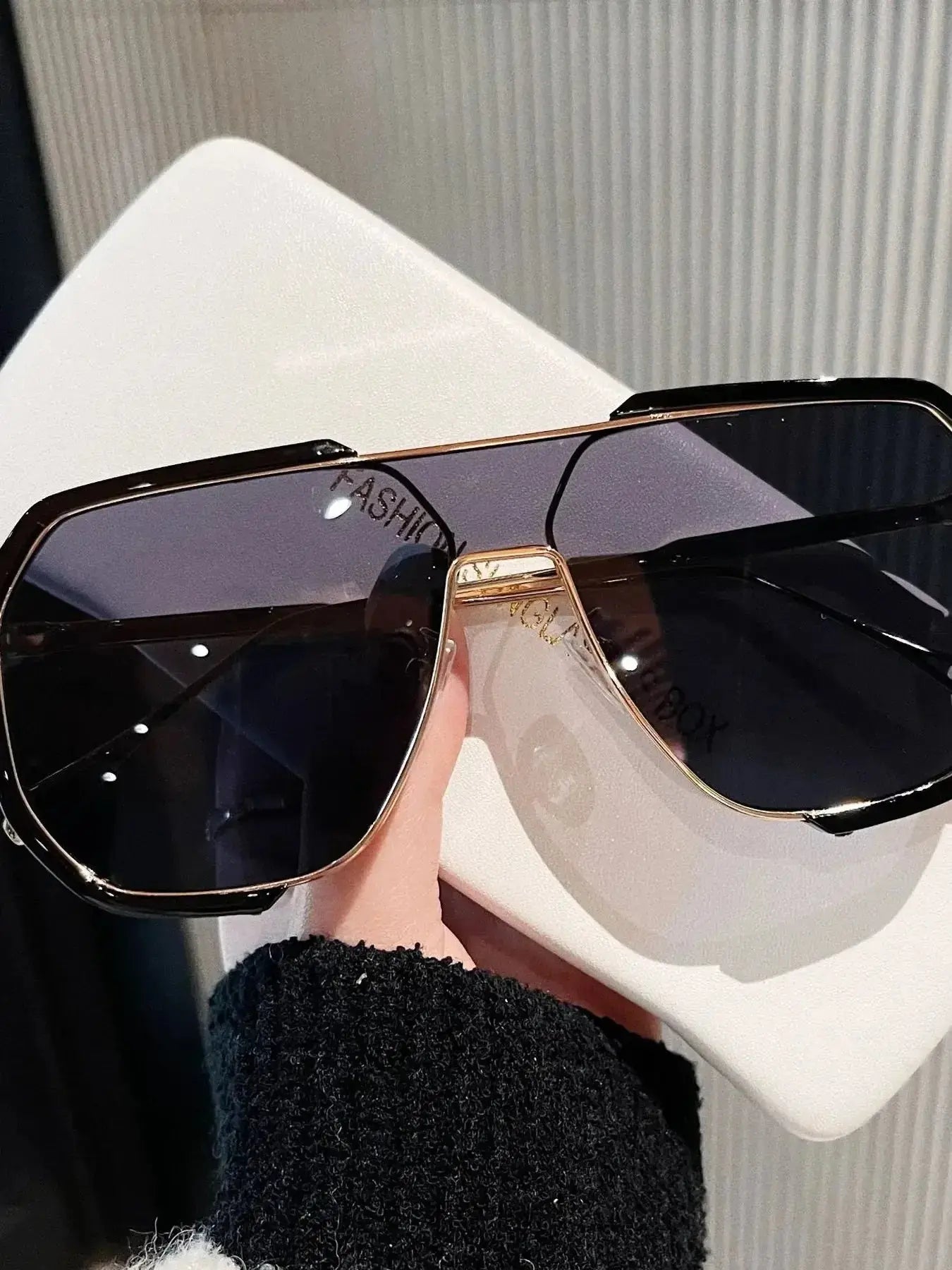 UV Protection Oversized Sunglasses - DaisyDrop 