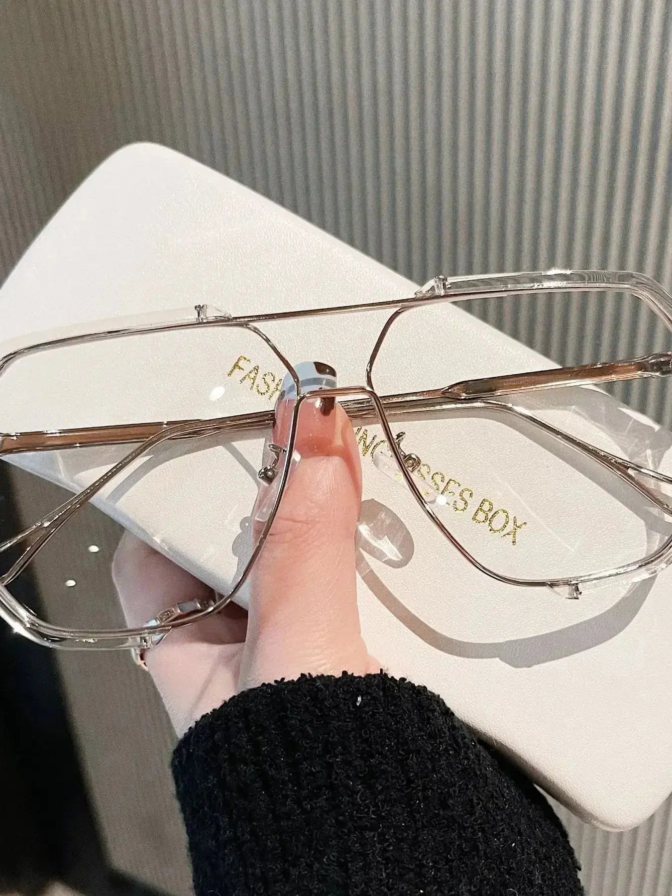 UV Protection Oversized Sunglasses - DaisyDrop 