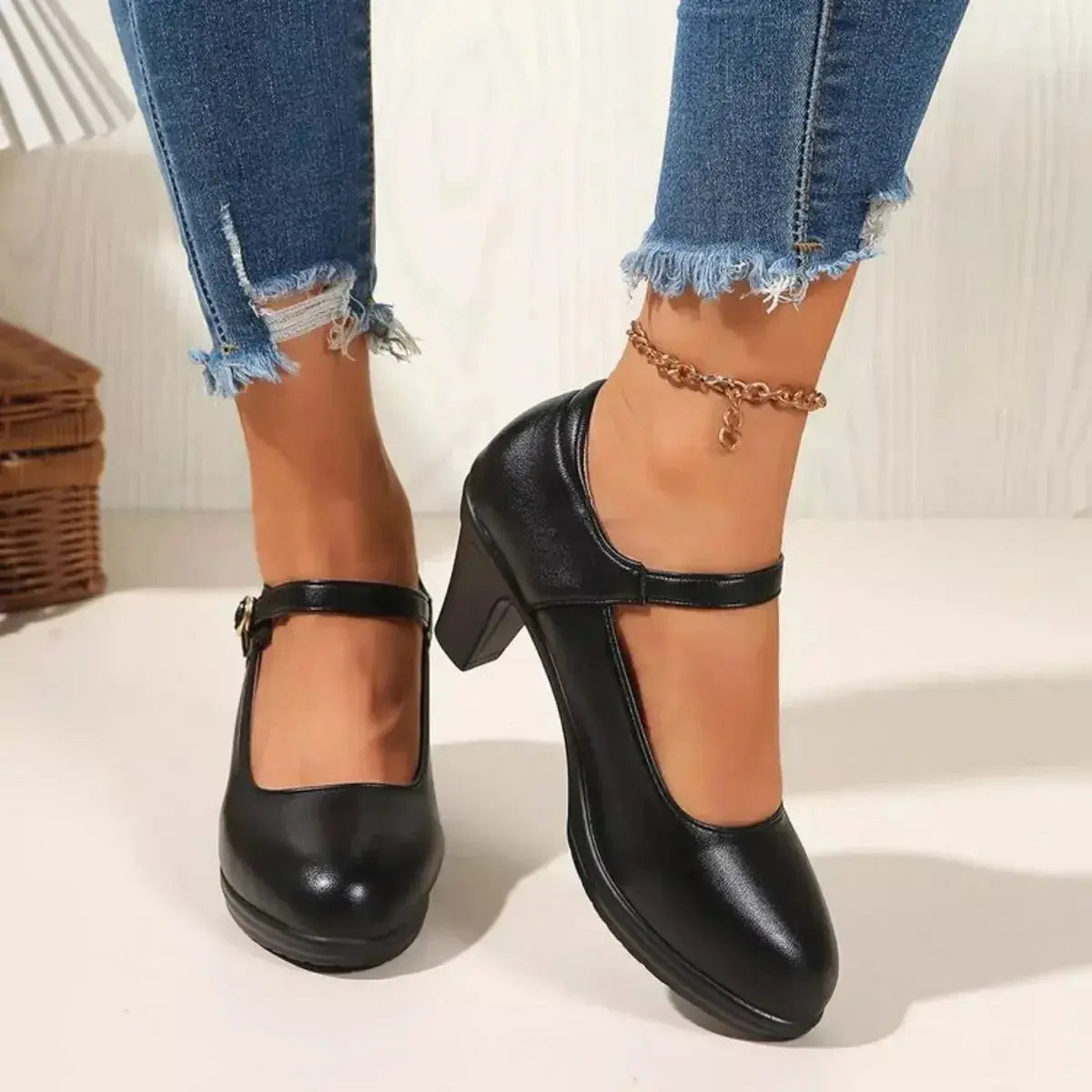 Buckle Block Heels Pumps - DaisyDrop 