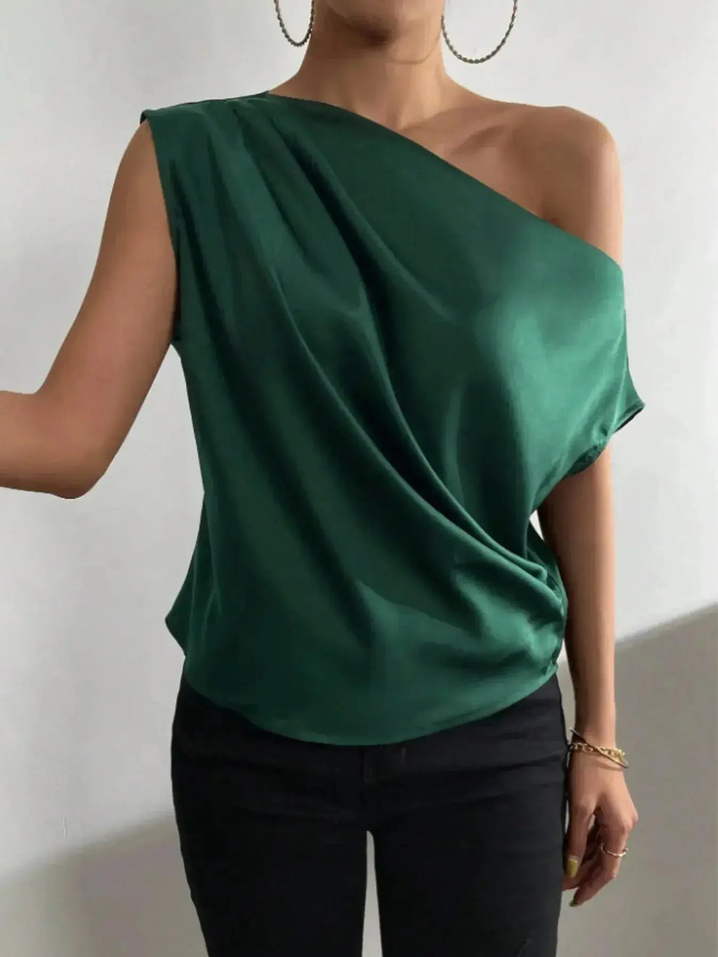 Asymmetrica One-Shoulder Draped Blouse - DaisyDrop 