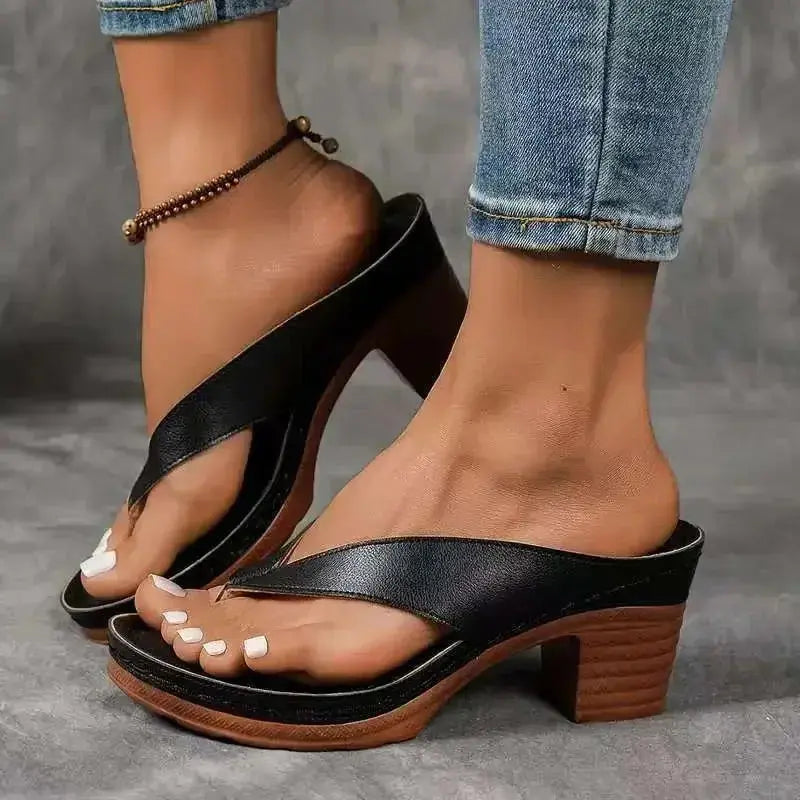 Chunky Heel Toe Post Sandals - DaisyDrop 