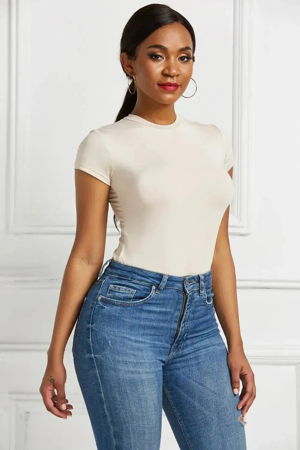 Round Neck Short Sleeve Bodysuit - DaisyDrop 