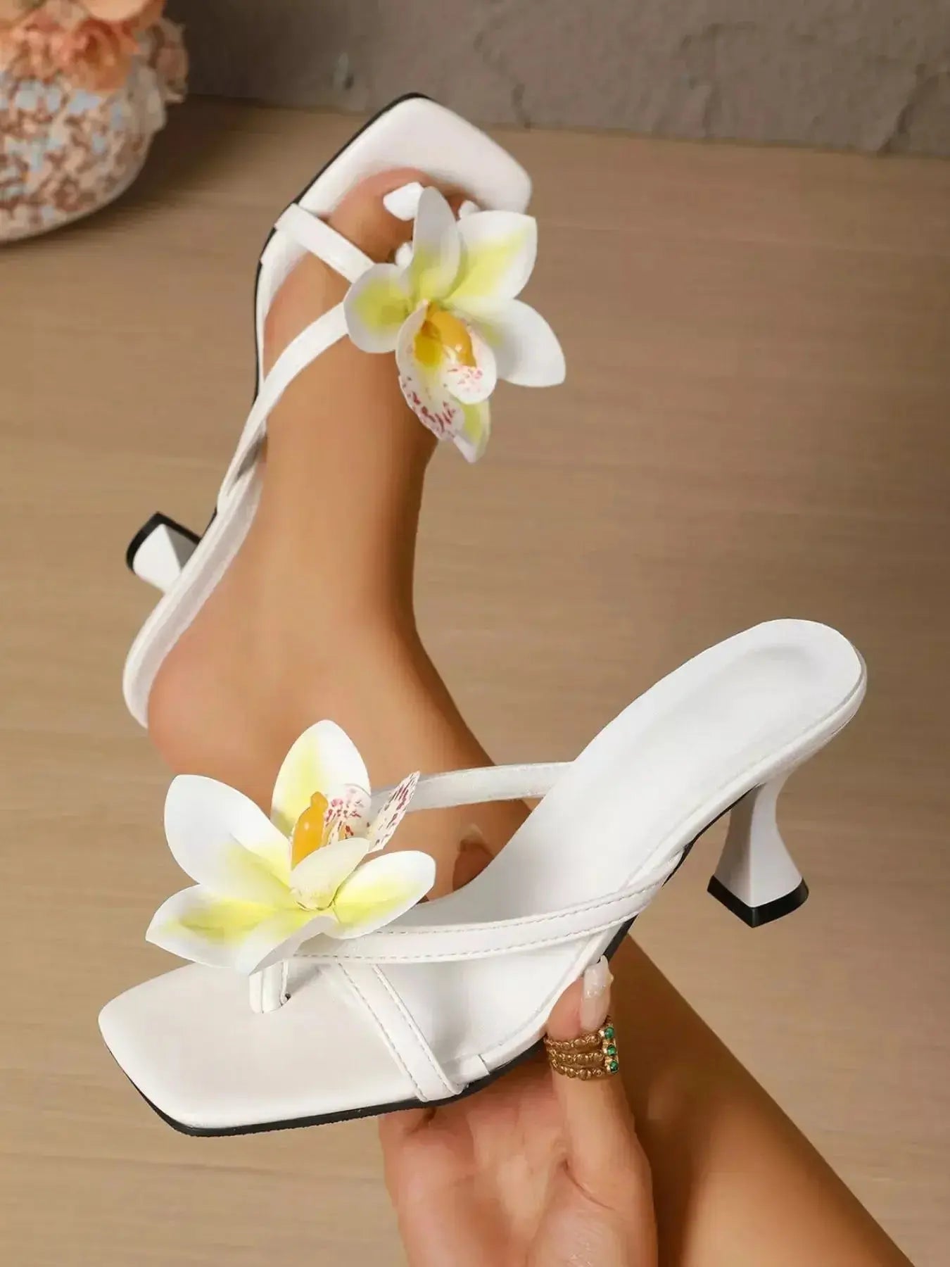 Flower Open Toe Flare Heels Sandals - DaisyDrop 