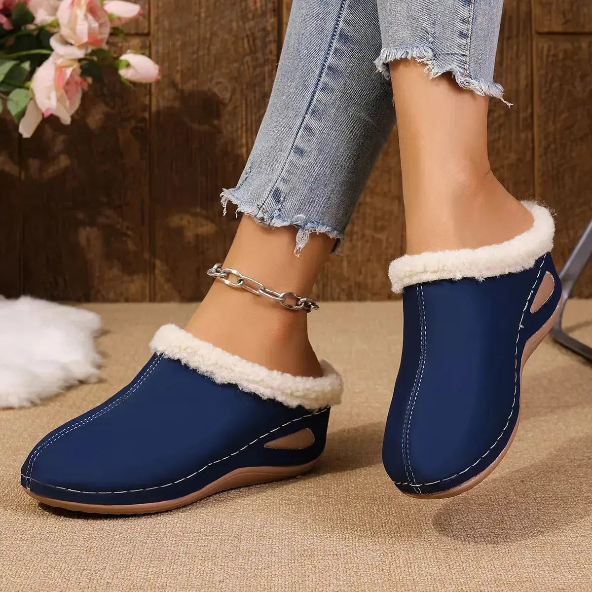 Cozy Plush Lined Wedge Slippers - DaisyDrop 