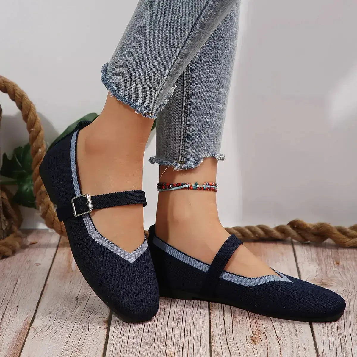 Round Toe Mesh Slip-Ons - DaisyDrop 