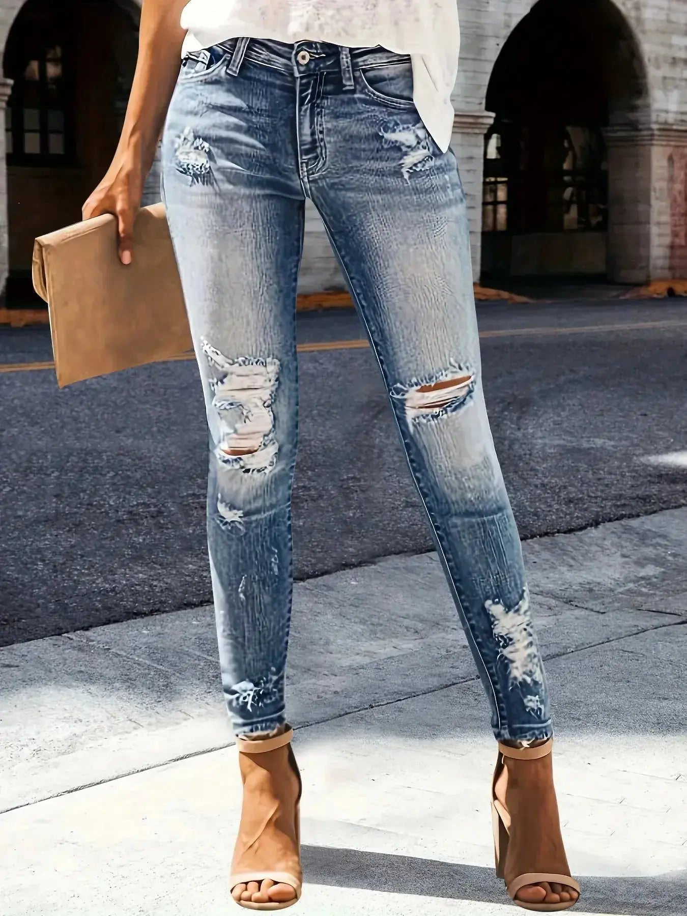 Distressed Skinny Jeans - DaisyDrop 