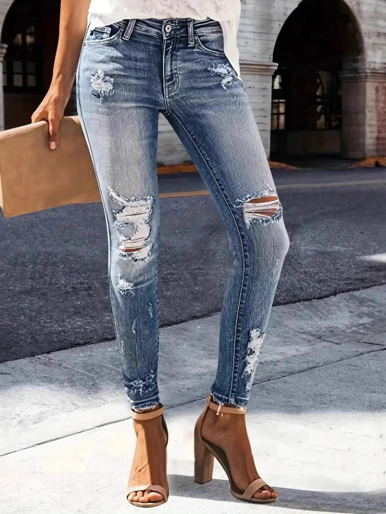 Distressed Skinny Jeans - DaisyDrop 