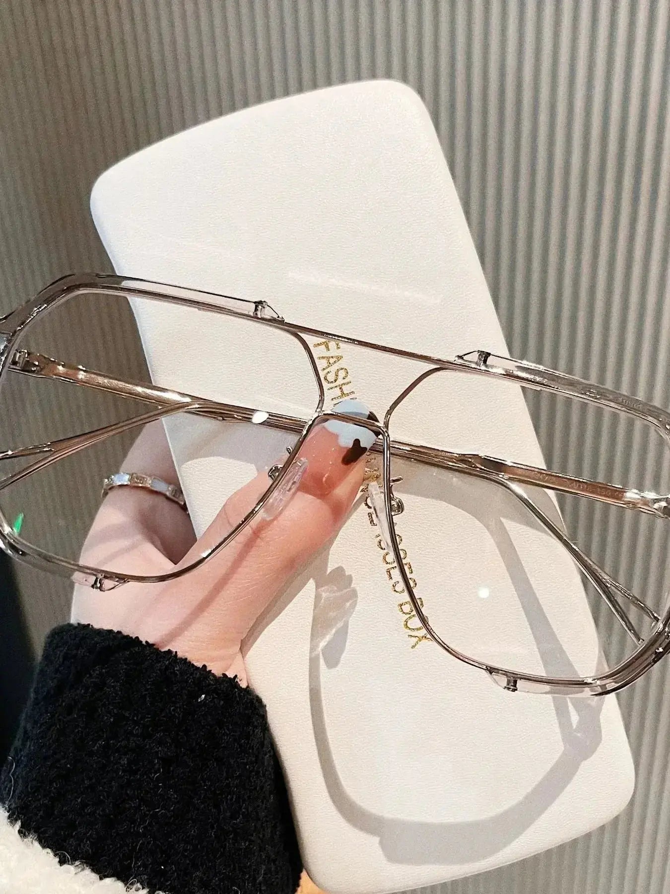 UV Protection Oversized Sunglasses - DaisyDrop 