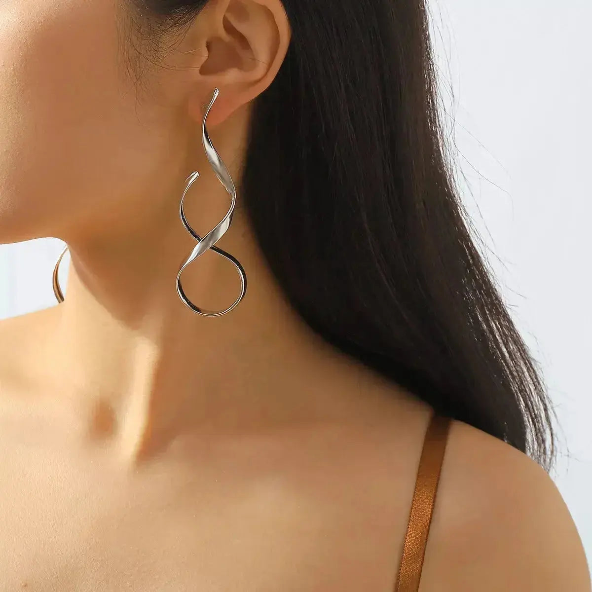 Alloy Spiral Drop Earrings - DaisyDrop 
