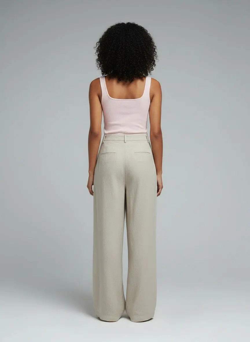 Back pose of the model wearing Ribbed Knit Slim Fit Tank